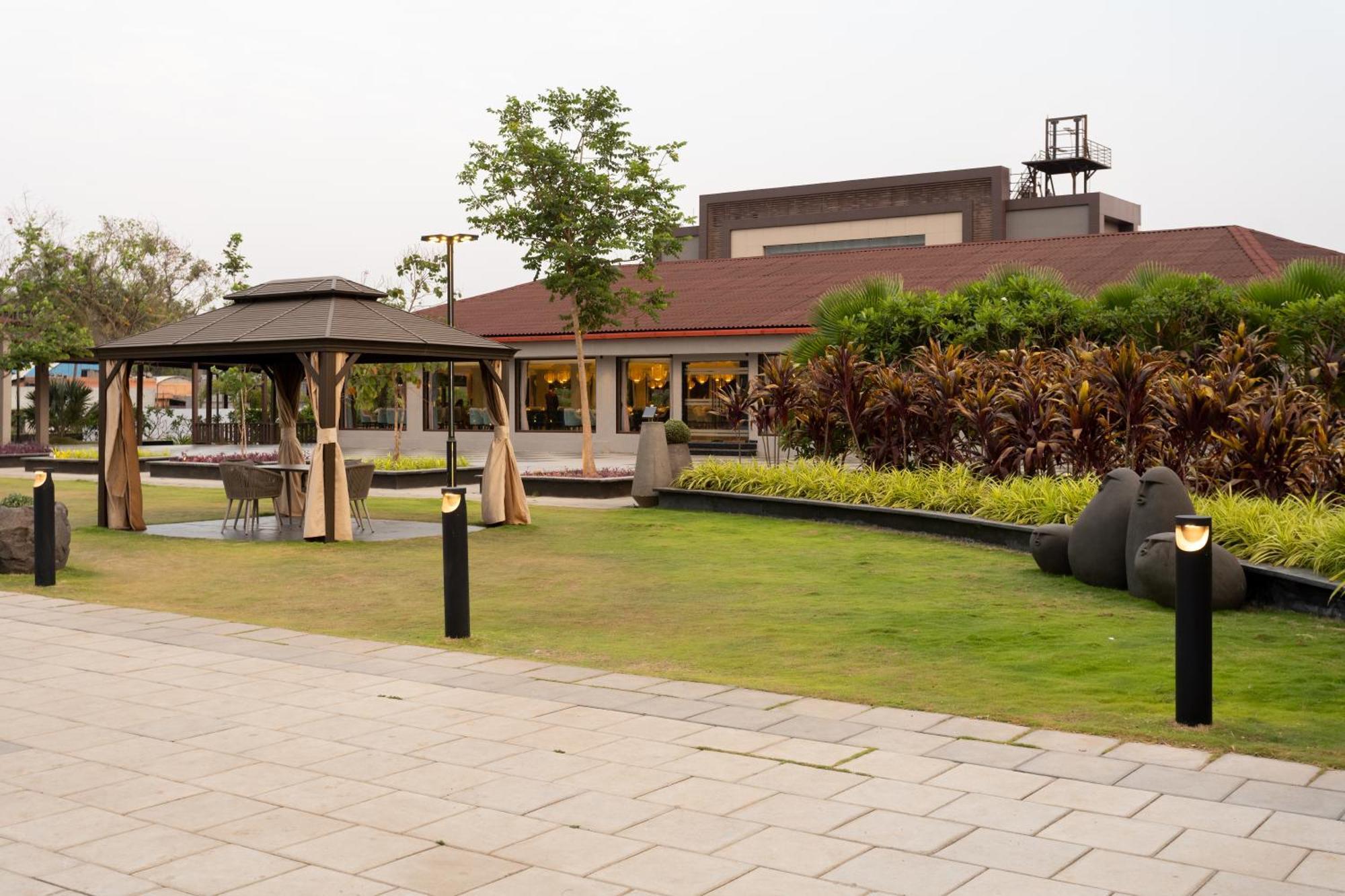 Treat Resort Silvassa Exterior photo